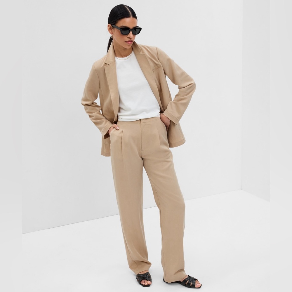 Gap HighRise SoftSuit Trousers